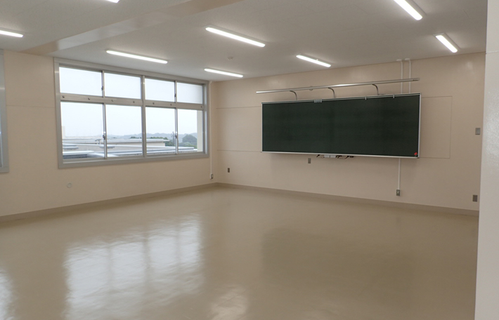 緑が丘高校耐震補強工事(電気設備工事）