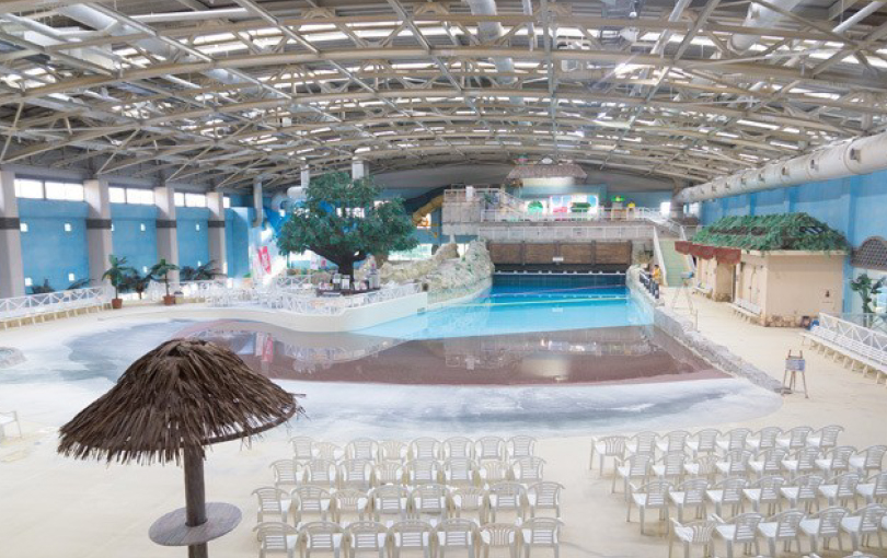 波の出るプール(造波装置)