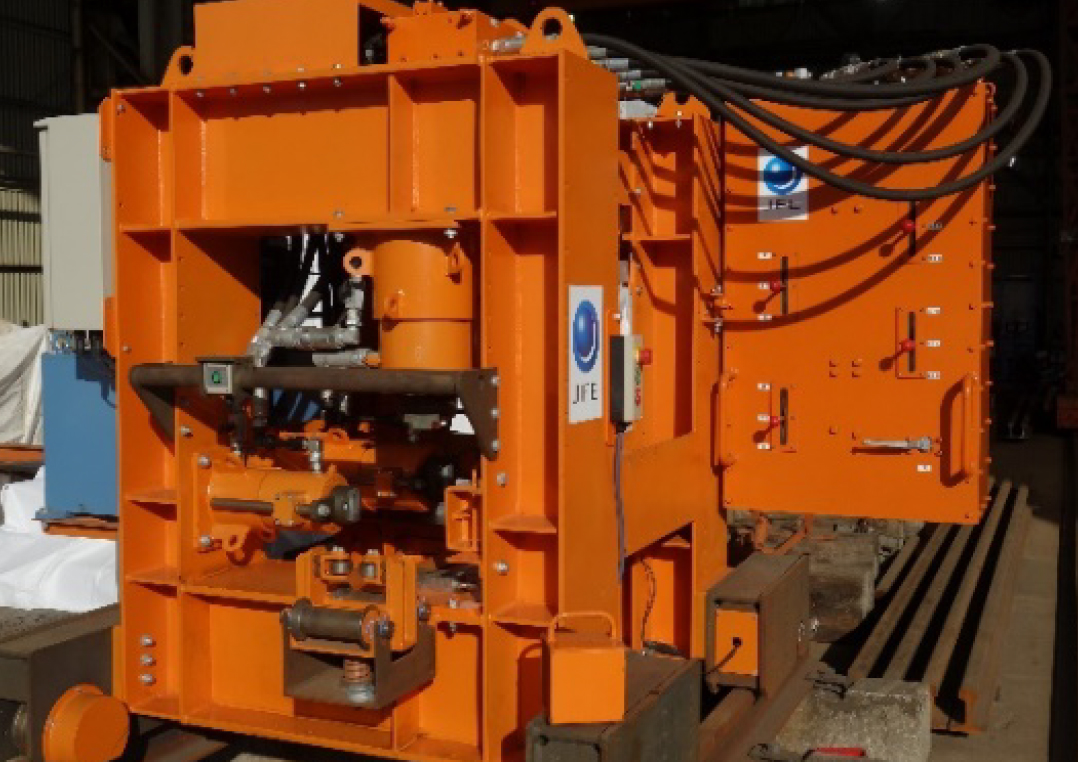 冷間矯正機ＣＳＭ－Ｖ１